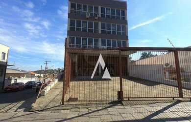 Imagem: O depósito possui 47m² de Área e está localizado em Glória