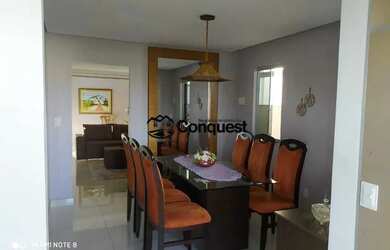 Imagem: A casa possui 3 Dormitórios, 1 Banheiro, 5 Vagas na garagem