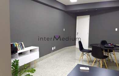 Imagem: O depósito possui 30m² de Área e está localizado em Barro