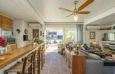 Imagem: O apartamento na cobertura possui 4 Dormitórios, 3 Banheiros