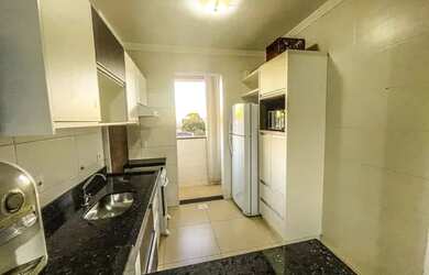 Imagem: O apartamento possui 2 Dormitórios, 2 Banheiros, 1 Vaga na