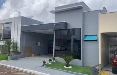 Imagem: A casa em condomínio possui 3 Dormitórios, 3 Banheiros, 1