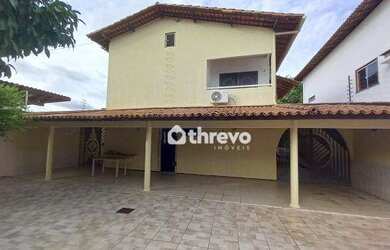 Imagem: A casa possui 4 Dormitórios, 4 Banheiros, 5 Vagas na garagem