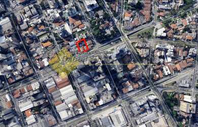 Imagem: O terreno possui 858m² de Área e está localizado em Centro