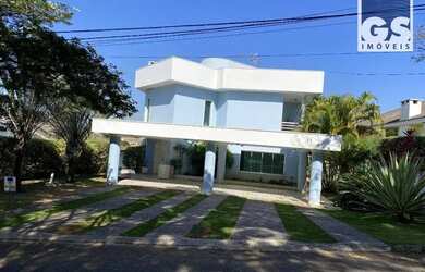 Imagem: A casa em condomínio possui 5 Dormitórios, 5 Banheiros, 5