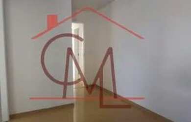 Imagem: O apartamento possui 2 Dormitórios, 1 Banheiro, 2 Vagas na