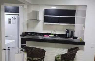 Imagem: O apartamento possui 3 Dormitórios, 1 Banheiro, 1 Vaga na garagem