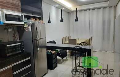 Imagem: A casa possui 4 Dormitórios, 3 Banheiros, 2 Vagas na garagem