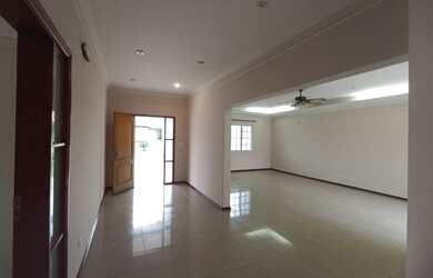 Imagem: A casa em condomínio possui 3 Dormitórios, 3 Banheiros, 1