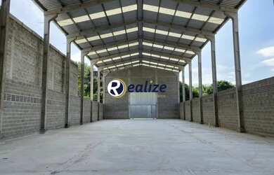 Imagem: O depósito possui 800m² de Área e está localizado em Porto