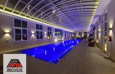 Imagem: O apartamento possui 4 Dormitórios, 1 Banheiro, 5 Vagas na