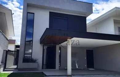 Imagem: A casa em condomínio possui 3 Dormitórios, 5 Banheiros, 2