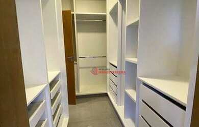 Imagem: A casa em condomínio possui 3 Dormitórios, 4 Banheiros, 4