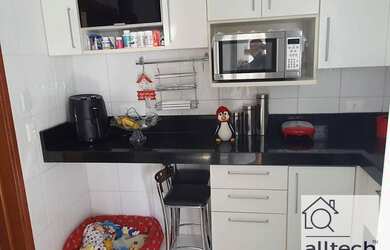 Imagem: O apartamento possui 3 Dormitórios, 1 Banheiro, 1 Vaga na garagem