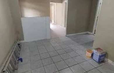 Imagem: A casa possui 2 Dormitórios, 2 Banheiros, 1 Vaga na garagem