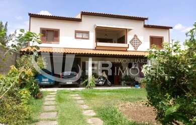 Imagem: A casa em condomínio possui 3 Dormitórios, 3 Banheiros, 2