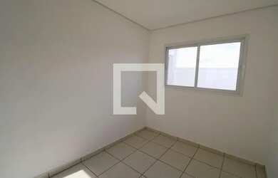 Imagem: A casa para alugar possui 3 Dormitórios, 1 Banheiro, 1 Vaga