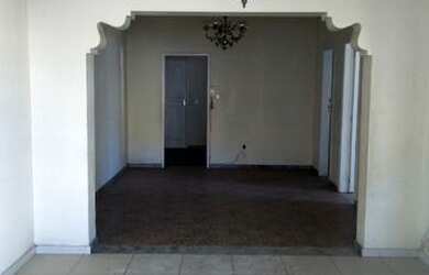 Imagem: A casa possui 3 Dormitórios e está localizado em Italva