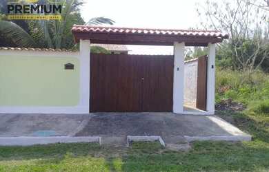 Imagem: A casa em condomínio possui 4 Dormitórios, 3 Banheiros, 165m²