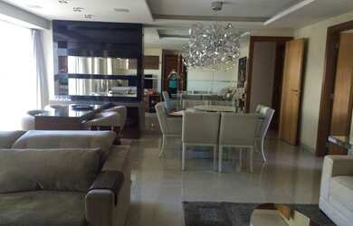 Imagem: O apartamento possui 4 Dormitórios, 4 Banheiros, 3 Vagas na