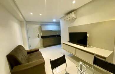 Imagem: O apartamento possui 2 Dormitórios, 1 Banheiro, 1 Vaga na garagem