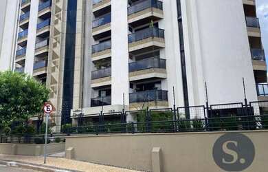 Imagem: O apartamento possui 4 Dormitórios, 5 Banheiros, 2 Vagas na