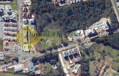 Imagem: O terreno possui 3.000m² de Área e está localizado em Campo