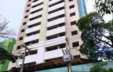 Imagem: O apartamento possui 2 Dormitórios, 1 Banheiro, 2 Vagas na