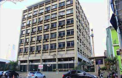 Imagem: O depósito possui 5 Vagas na garagem, 517m² de Área e está