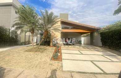 Imagem: A casa em condomínio possui 3 Dormitórios, 5 Banheiros, 4