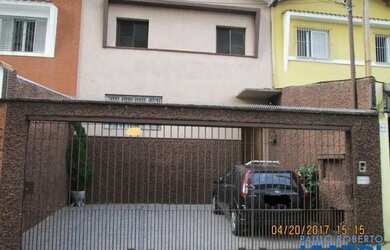 Imagem: A casa possui 5 Dormitórios, 2 Banheiros, 3 Vagas na garagem