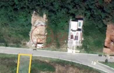 Imagem: O terreno possui 420m² de Área e está localizado em Quintas