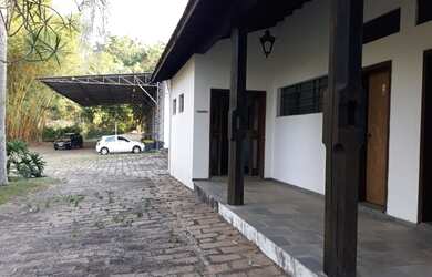 Imagem: O depósito possui 5 Vagas na garagem, 2.204m² de Área e