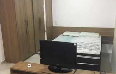 Imagem: O apartamento possui 1 Dormitório, 1 Banheiro, 1 Vaga na garagem