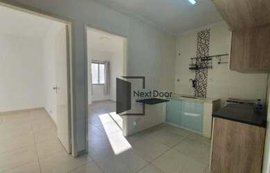 Imagem: O apartamento possui 1 Dormitório, 1 Banheiro, 1 Vaga na garagem