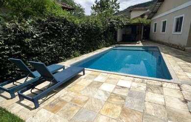 Imagem 14: CASA - UBA II - ITAIPU 4 qtos, 4 vagas, piscina, quintal e churrasqueira