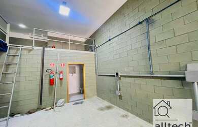 Imagem: O depósito possui 90m² de Área e está localizado em Parada