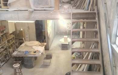 Imagem: O depósito possui 5 Vagas na garagem, 200m² de Área e está