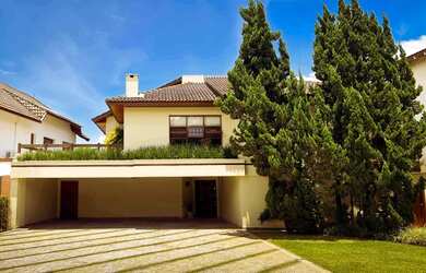 Imagem: A casa em condomínio possui 3 Dormitórios, 5 Banheiros, 3