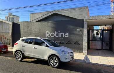 Imagem: A casa possui 3 Dormitórios, 1 Banheiro, 80m² de Área e