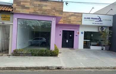 Imagem: O depósito possui 1 Vaga na garagem, 160m² de Área e está