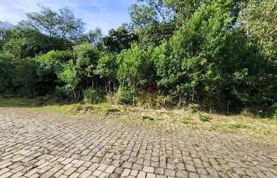 Imagem: O terreno possui 1.040m² de Área e está localizado em Canela