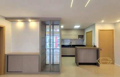 Imagem: O apartamento possui 3 Dormitórios, 2 Banheiros, 2 Vagas na