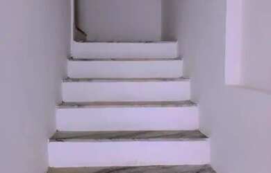 Imagem: A casa possui 3 Dormitórios, 1 Banheiro, 1 Vaga na garagem