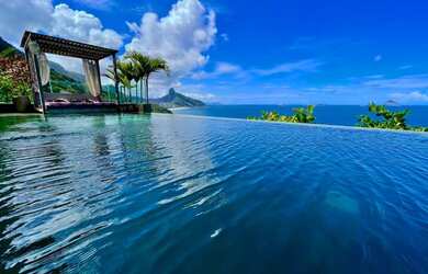 Imagem: A casa em condomínio possui 5 Dormitórios, 5 Banheiros, 3