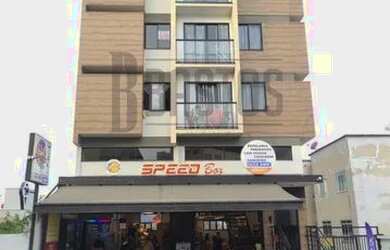 Imagem: O apartamento possui 1 Dormitório, 1 Banheiro, 1 Vaga na garagem