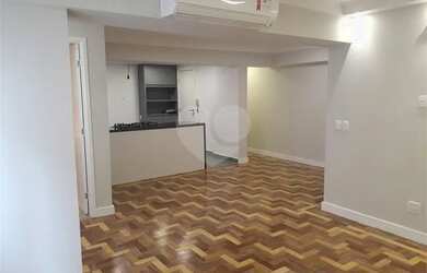 Imagem 2: Apartamento de frente totalmente reformado no Jardim Paulista