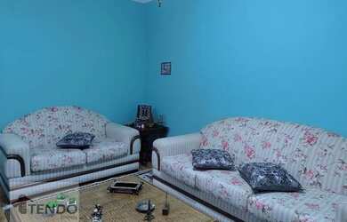 Imagem: A casa possui 3 Dormitórios, 2 Banheiros, 3 Vagas na garagem