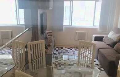 Imagem: O apartamento possui 1 Dormitório, 2 Banheiros, 1 Vaga na garagem