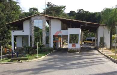 Imagem: A casa em condomínio possui 1 Dormitório, 1 Banheiro, 3 Vagas